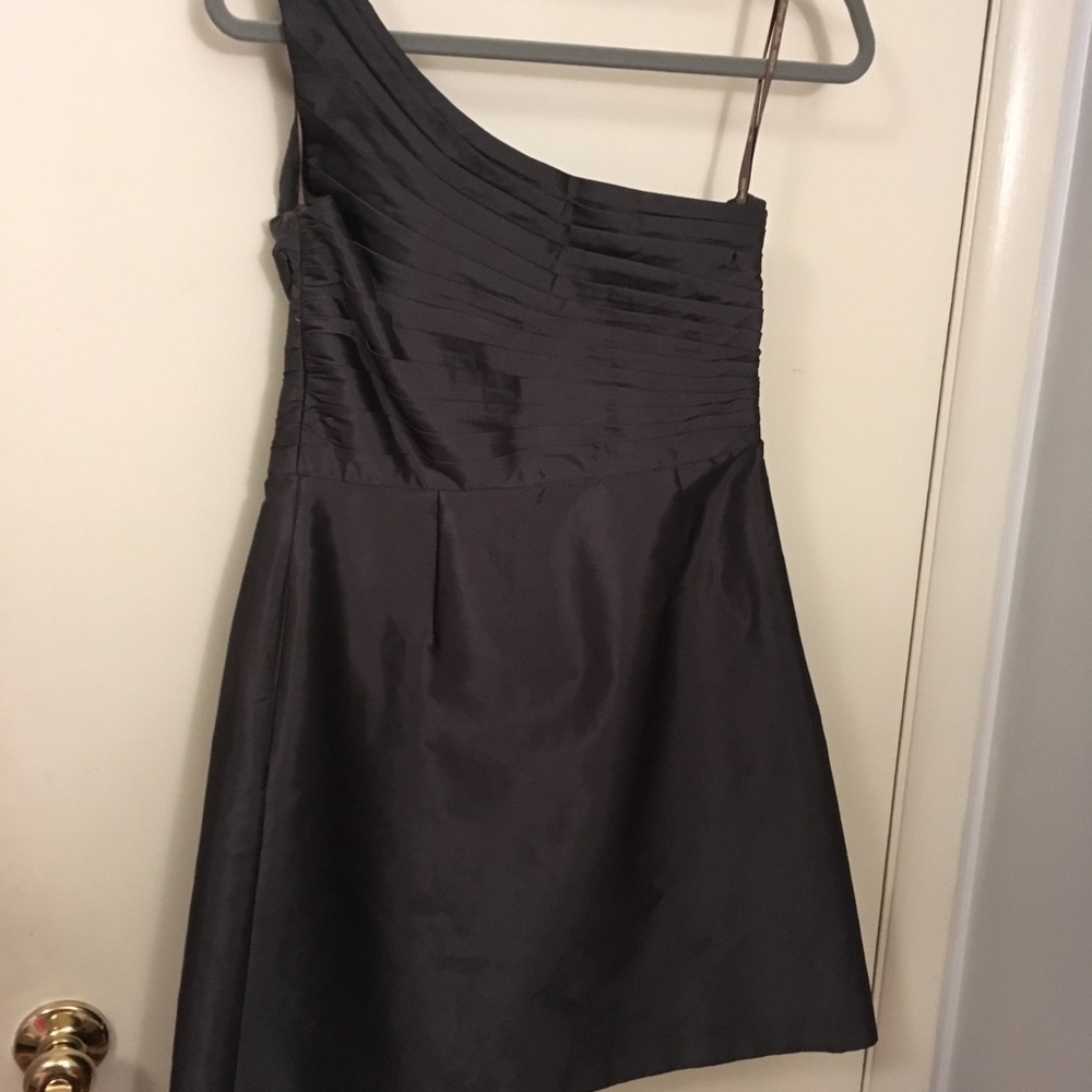 Nordstrom Monique Lhuillier bridesmaid dress sz 6